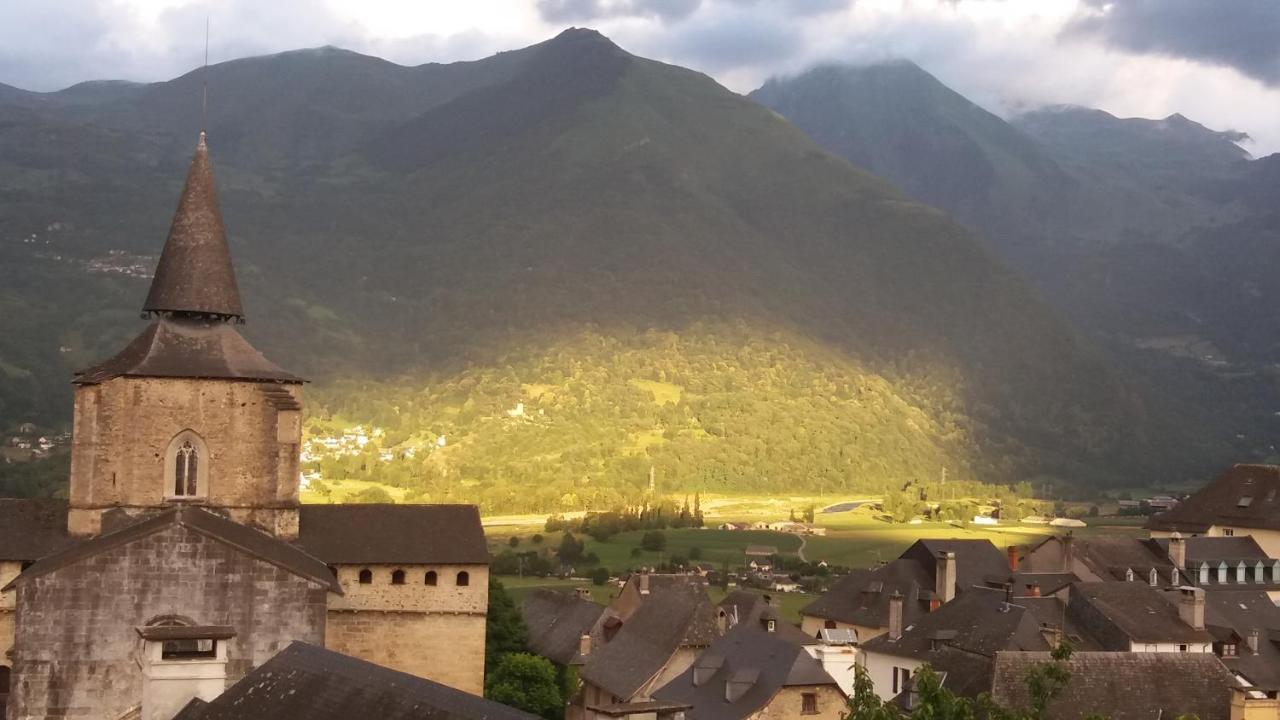 Les Rochers Saint-Savin  Екстер'єр фото