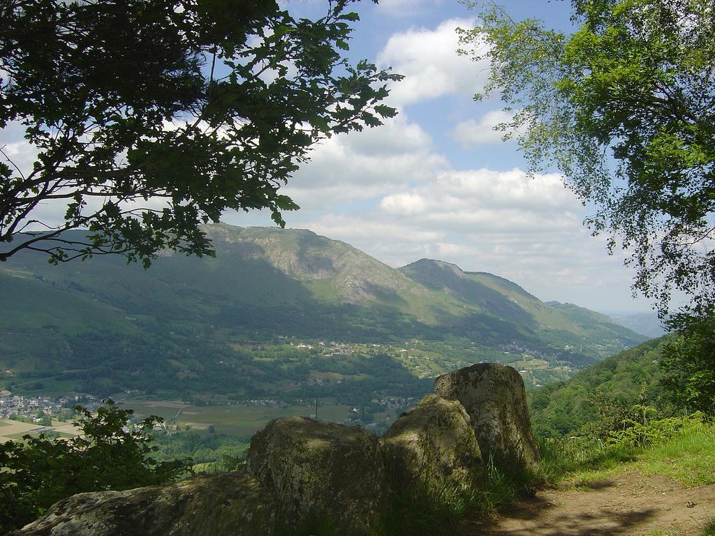 Les Rochers Saint-Savin  Екстер'єр фото