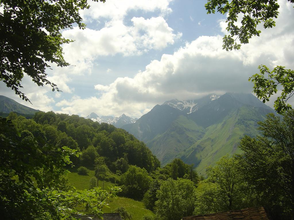 Les Rochers Saint-Savin  Екстер'єр фото