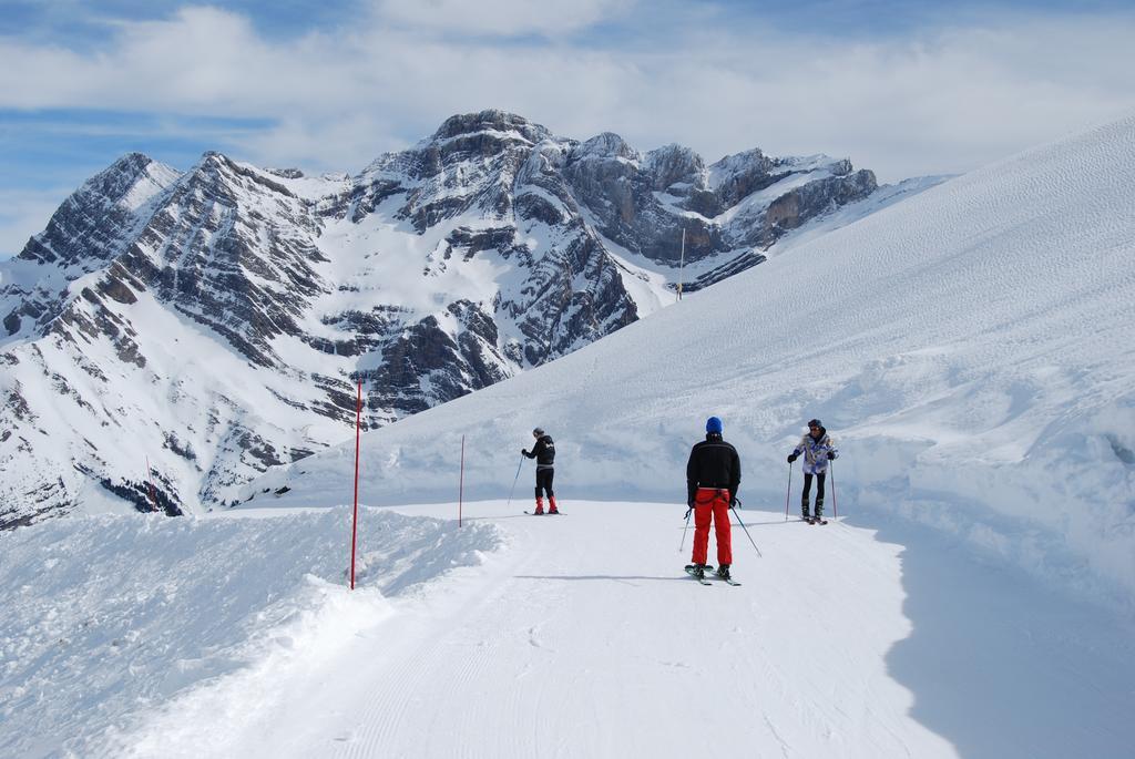 Les Rochers Saint-Savin  Екстер'єр фото